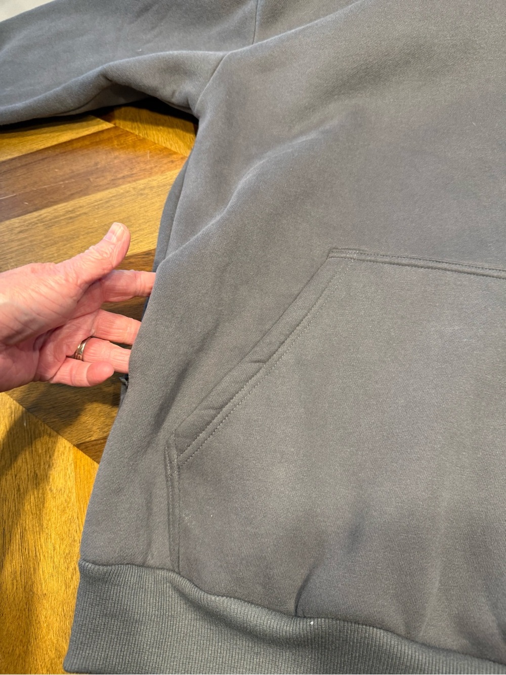 Comfrt Travel Essentials Hoodie - Charcoal Gray medium - Picture 9 of 11